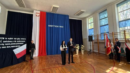 Uroczystości majowe w Zespole Szkół Nr 1 w Krasnymstawie [GALERIA ZDJĘĆ]