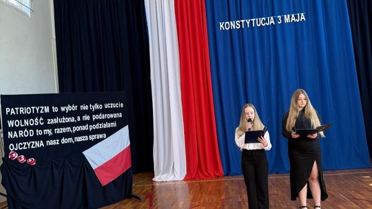 Uroczystości majowe w Zespole Szkół Nr 1 w Krasnymstawie [GALERIA ZDJĘĆ]