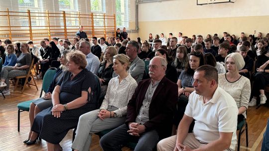 Uroczystości majowe w Zespole Szkół Nr 1 w Krasnymstawie [GALERIA ZDJĘĆ]