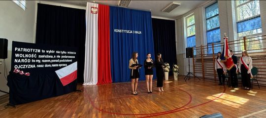 Uroczystości majowe w Zespole Szkół Nr 1 w Krasnymstawie [GALERIA ZDJĘĆ]