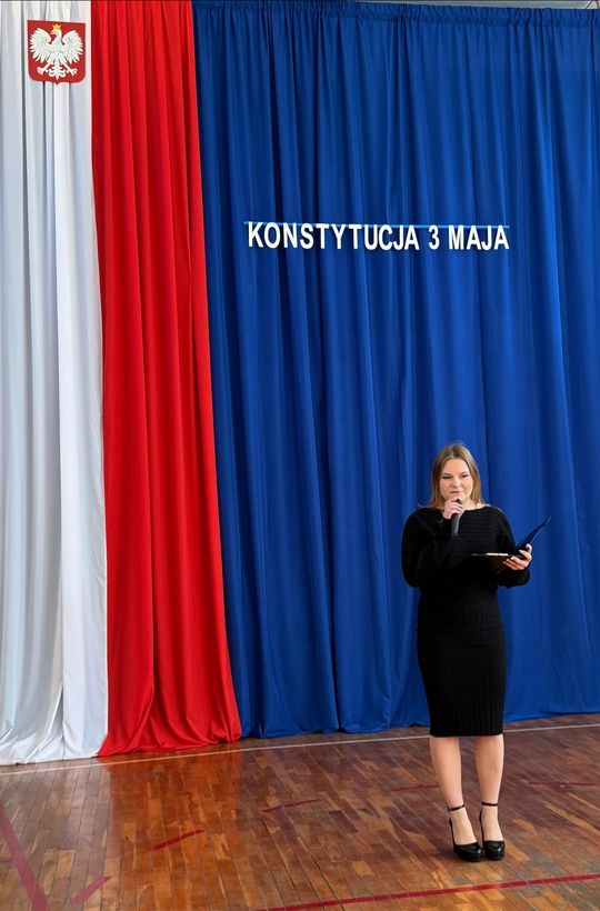 Uroczystości majowe w Zespole Szkół Nr 1 w Krasnymstawie [GALERIA ZDJĘĆ]