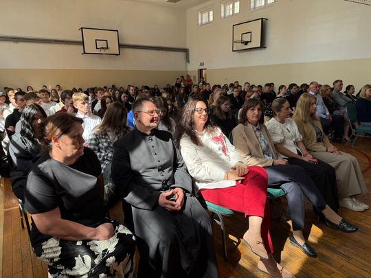 Uroczystości majowe w Zespole Szkół Nr 1 w Krasnymstawie [GALERIA ZDJĘĆ]