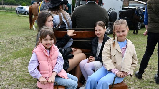 Majowa parada koni w Krasnymstawie. Dzień pełen atrakcji  [GALERIA ZDJĘĆ]