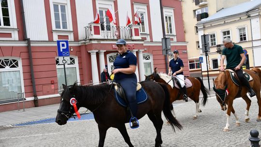 Majowa parada koni w Krasnymstawie. Dzień pełen atrakcji  [GALERIA ZDJĘĆ]