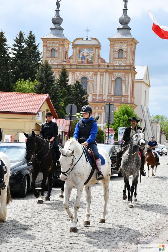 Majowa parada koni w Krasnymstawie. Dzień pełen atrakcji  [GALERIA ZDJĘĆ]