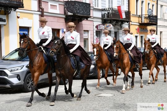Majowa parada koni w Krasnymstawie. Dzień pełen atrakcji  [GALERIA ZDJĘĆ]