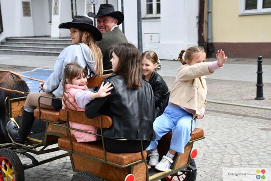 Majowa parada koni w Krasnymstawie. Dzień pełen atrakcji  [GALERIA ZDJĘĆ]