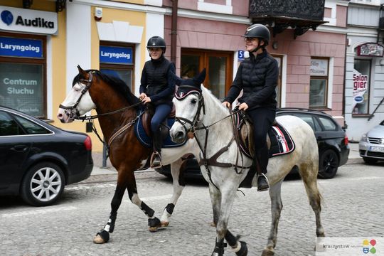 Majowa parada koni w Krasnymstawie. Dzień pełen atrakcji  [GALERIA ZDJĘĆ]
