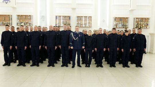 43 nowych policjantów zasiliło lubelski garnizon policji [GALERIA ZDJĘĆ]