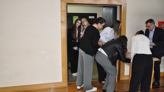 Maturzyści z I Liceum Ogólnokształcącego w Chełmie rozpoczęli egzamin dojrzałości [GALERIA ZDJĘĆ]