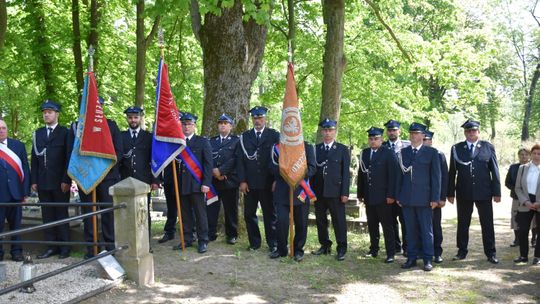 Gm. Fajsławice. Uczcili 234. rocznicę uchwalenia Konstytucji 3 Maja [GALERIA ZDJĘĆ]