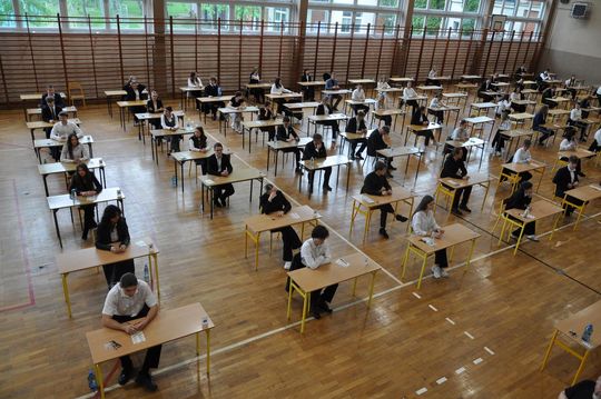 Maturzyści z I Liceum Ogólnokształcącego w Chełmie rozpoczęli egzamin dojrzałości [GALERIA ZDJĘĆ]