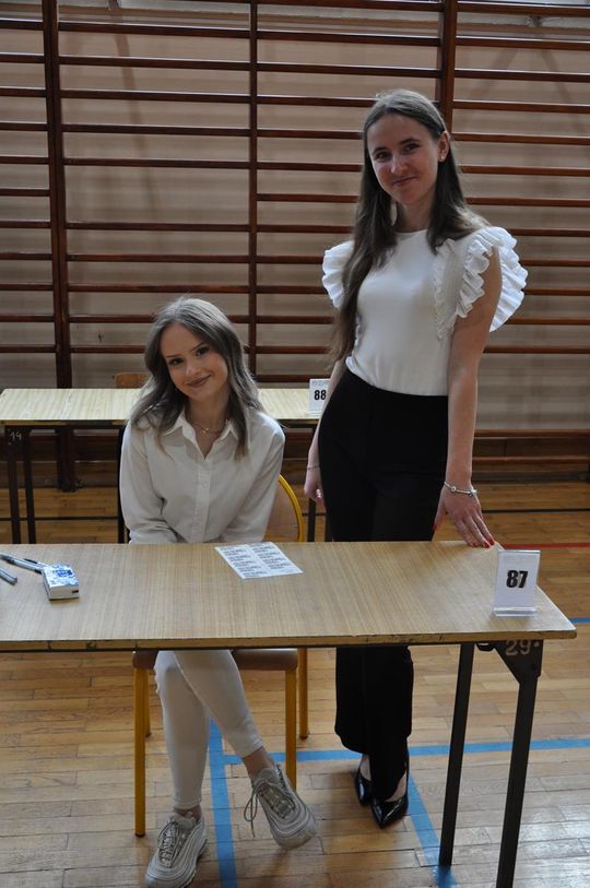 Maturzyści z I Liceum Ogólnokształcącego w Chełmie rozpoczęli egzamin dojrzałości [GALERIA ZDJĘĆ]