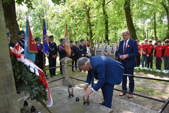 Gm. Fajsławice. Uczcili 234. rocznicę uchwalenia Konstytucji 3 Maja [GALERIA ZDJĘĆ]