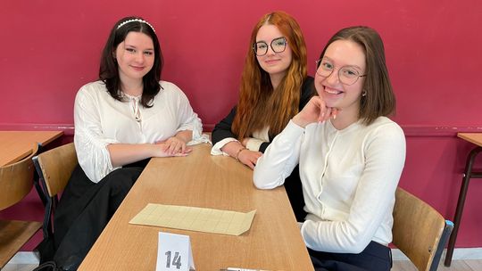 Maturzyści z II Liceum Ogólnokształcącego w Chełmie zmagali się z egzaminem dojrzałości [GALERIA ZDJĘĆ]