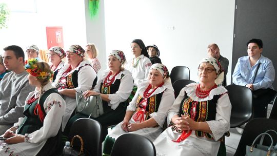 Powiatowe eliminacje Przeglądu Zespołów Śpiewaczych, Kapel i Śpiewaków Ludowych w Pawłowie [GALERIA ZDJĘĆ]