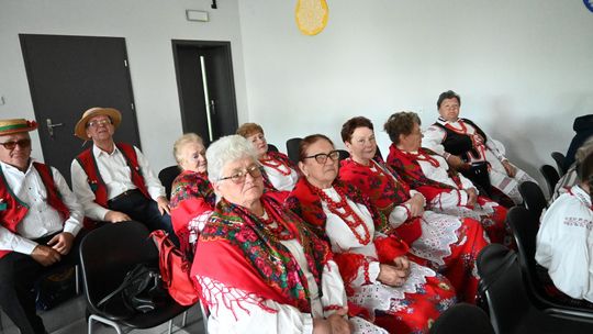 Powiatowe eliminacje Przeglądu Zespołów Śpiewaczych, Kapel i Śpiewaków Ludowych w Pawłowie [GALERIA ZDJĘĆ]