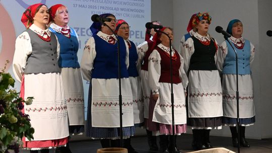 Powiatowe eliminacje Przeglądu Zespołów Śpiewaczych, Kapel i Śpiewaków Ludowych w Pawłowie [GALERIA ZDJĘĆ]