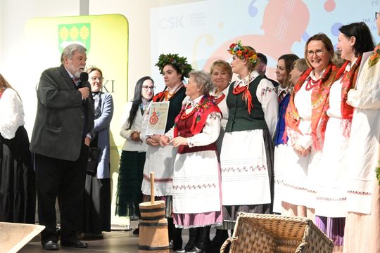 Powiatowe eliminacje Przeglądu Zespołów Śpiewaczych, Kapel i Śpiewaków Ludowych w Pawłowie [GALERIA ZDJĘĆ]