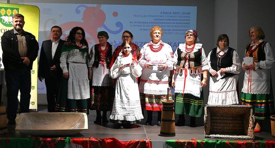 Powiatowe eliminacje Przeglądu Zespołów Śpiewaczych, Kapel i Śpiewaków Ludowych w Pawłowie [GALERIA ZDJĘĆ]