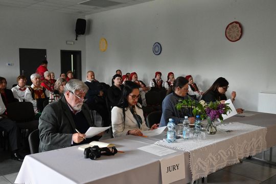 Powiatowe eliminacje Przeglądu Zespołów Śpiewaczych, Kapel i Śpiewaków Ludowych w Pawłowie [GALERIA ZDJĘĆ]