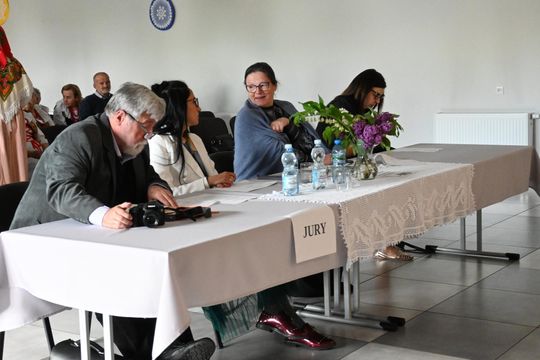 Powiatowe eliminacje Przeglądu Zespołów Śpiewaczych, Kapel i Śpiewaków Ludowych w Pawłowie [GALERIA ZDJĘĆ]