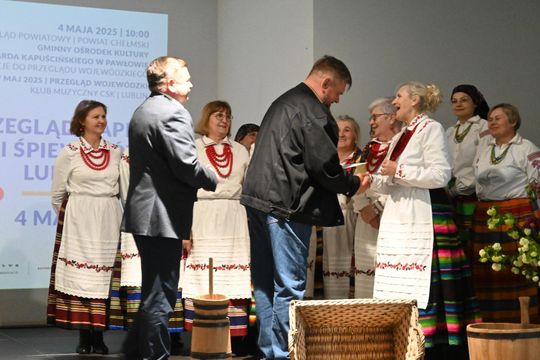 Powiatowe eliminacje Przeglądu Zespołów Śpiewaczych, Kapel i Śpiewaków Ludowych w Pawłowie [GALERIA ZDJĘĆ]