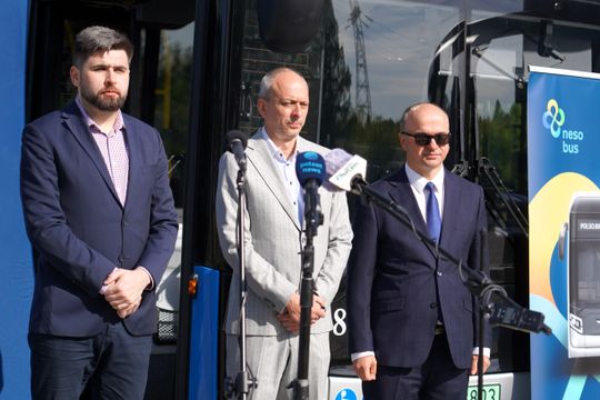 Chełm wkracza w erę wodoru - mamy pierwsze autobusy wodorowe [ZDJĘCIA]