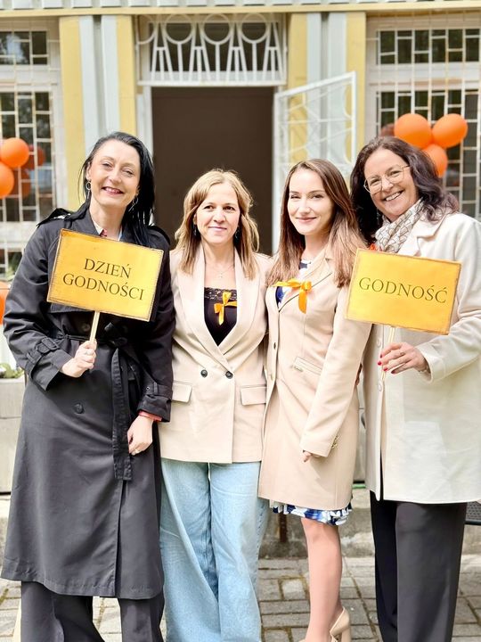 Dzień Godności Osób z Niepełnosprawnościami w Środowiskowym Domu Samopomocy w Chełmie [GALERIA CHEŁM} Dzień Godności Osób z Niepełnosprawnościami w Środowiskowym Domu Samopomocy w Chełmie [GALERIA CHEŁM}