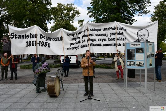 Krasnystaw. Happening z okazji Imienin Stanisława Bojarczuka Krasnystaw. Happening z okazji Imienin Stanisława Bojarczuka