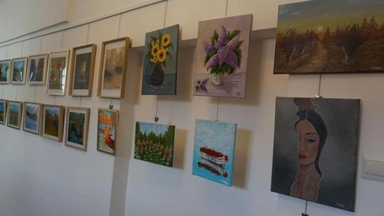 Prezentację twórczości "Ludzi z Pasją Miasta i Gminy Izbica" [GALERIA ZDJĘĆ]