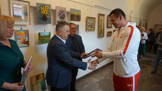 Prezentację twórczości "Ludzi z Pasją Miasta i Gminy Izbica" [GALERIA ZDJĘĆ]