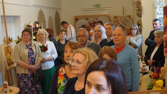 Prezentację twórczości "Ludzi z Pasją Miasta i Gminy Izbica" [GALERIA ZDJĘĆ]