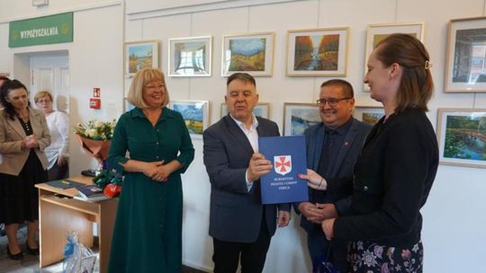 Prezentację twórczości "Ludzi z Pasją Miasta i Gminy Izbica" [GALERIA ZDJĘĆ]