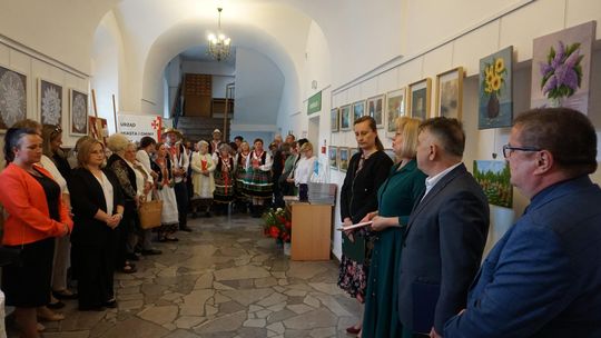 Prezentację twórczości "Ludzi z Pasją Miasta i Gminy Izbica" [GALERIA ZDJĘĆ]