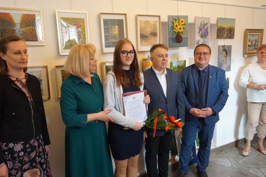 Prezentację twórczości "Ludzi z Pasją Miasta i Gminy Izbica" [GALERIA ZDJĘĆ]