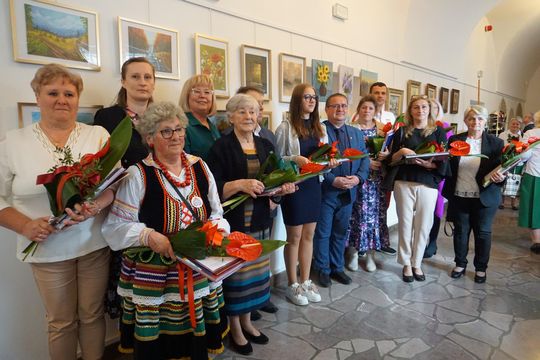 Prezentację twórczości "Ludzi z Pasją Miasta i Gminy Izbica" [GALERIA ZDJĘĆ]