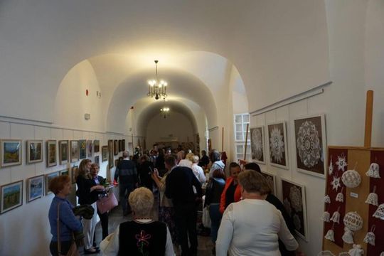 Prezentację twórczości "Ludzi z Pasją Miasta i Gminy Izbica" [GALERIA ZDJĘĆ]