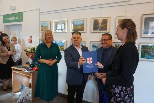 Prezentację twórczości "Ludzi z Pasją Miasta i Gminy Izbica" [GALERIA ZDJĘĆ]