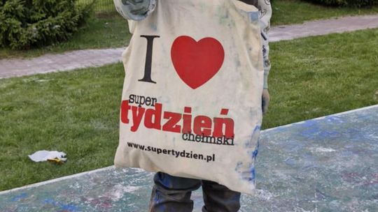 Radosna niedziela! Spotkanie z dinozaurem i Dzień Kolorów w Chełmie [GALERIA ZDJĘĆ]