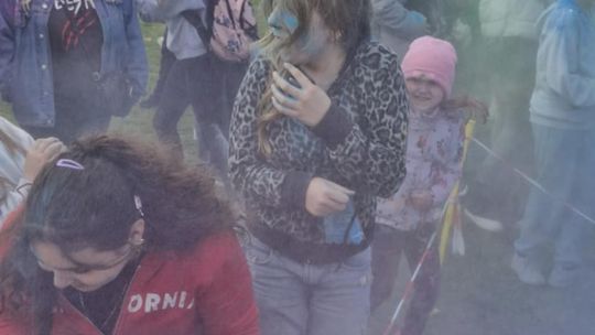 Radosna niedziela! Spotkanie z dinozaurem i Dzień Kolorów w Chełmie [GALERIA ZDJĘĆ]