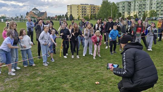 Radosna niedziela! Spotkanie z dinozaurem i Dzień Kolorów w Chełmie [GALERIA ZDJĘĆ]