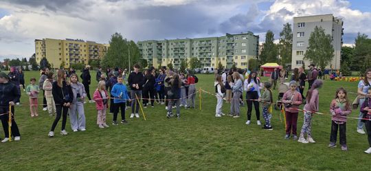 Radosna niedziela! Spotkanie z dinozaurem i Dzień Kolorów w Chełmie [GALERIA ZDJĘĆ]