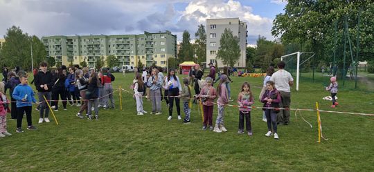 Radosna niedziela! Spotkanie z dinozaurem i Dzień Kolorów w Chełmie [GALERIA ZDJĘĆ]