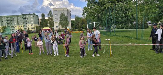 Radosna niedziela! Spotkanie z dinozaurem i Dzień Kolorów w Chełmie [GALERIA ZDJĘĆ]