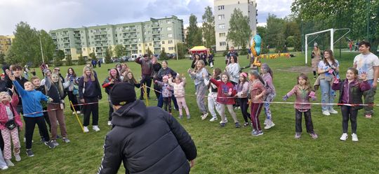 Radosna niedziela! Spotkanie z dinozaurem i Dzień Kolorów w Chełmie [GALERIA ZDJĘĆ]
