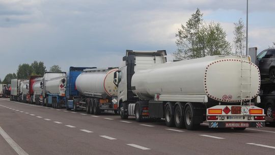 Rozpoczęcie protestu przedstawicieli branży transportowej w Okopach [GALERIA ZDJĘĆ]