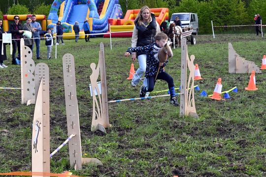 W niedzielę, 11 maja, w miejscowości Kanie-Stacja, w gminie Rejowiec Fabryczny, odbył się się III Konkurs i Pokaz Wszechstronnej Użytkowości Koni. W niedzielę, 11 maja, w miejscowości Kanie-Stacja, w gminie Rejowiec Fabryczny, odbył się się III Konkurs i Pokaz Wszechstronnej Użytkowości Koni.