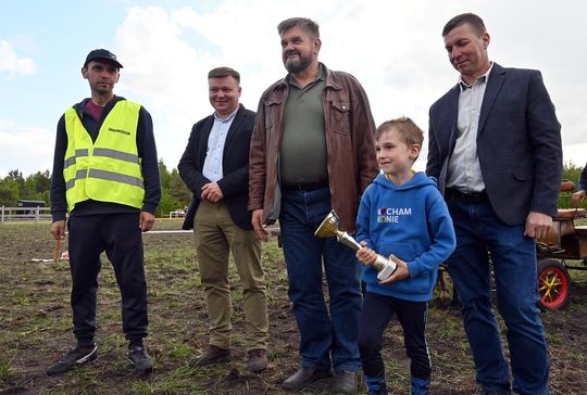 W niedzielę, 11 maja, w miejscowości Kanie-Stacja, w gminie Rejowiec Fabryczny, odbył się się III Konkurs i Pokaz Wszechstronnej Użytkowości Koni. W niedzielę, 11 maja, w miejscowości Kanie-Stacja, w gminie Rejowiec Fabryczny, odbył się się III Konkurs i Pokaz Wszechstronnej Użytkowości Koni.