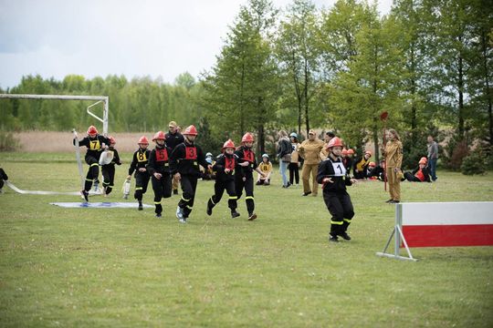 Zawody pożarnicze w gminie Chełm. Na tych druhach można polegać [GALERIA ZDJĘĆ]